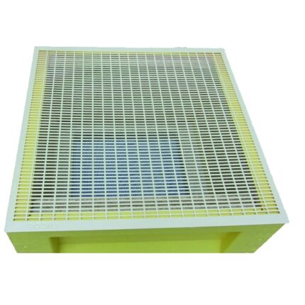 Comm Poly Hive Queen Excluder - Plastic CREAM